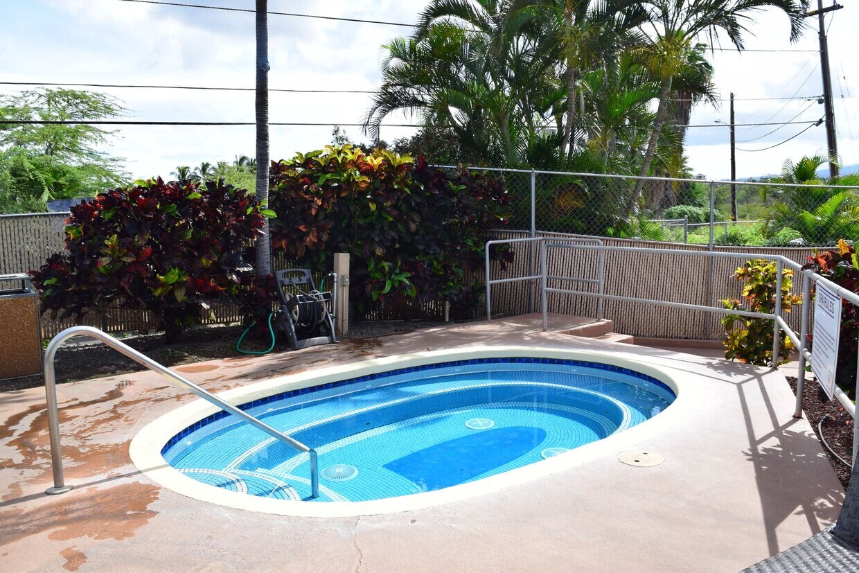 Foto principal - Maui Gardens 1bd 1ba upstairs Unit - Mostl...