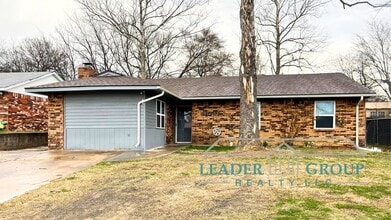 Building Photo - 740 NW Bocci Dr