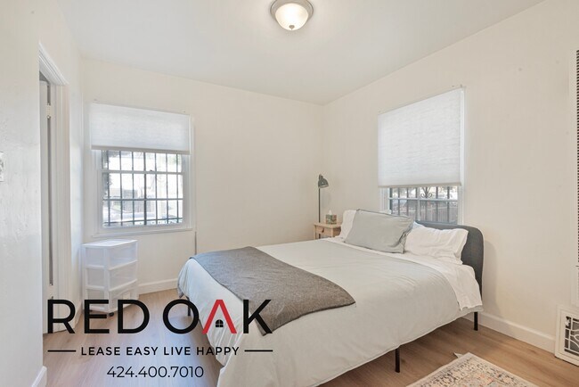Foto del edificio - 2384 Portland St