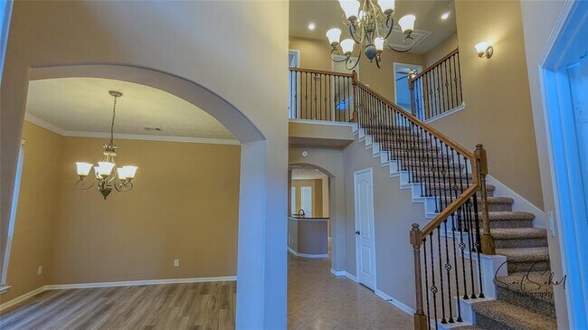 Building Photo - 24606 Wild Oak Lake Dr