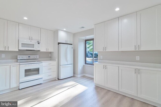 Foto del edificio - 8748 Ridge Hollow Ct