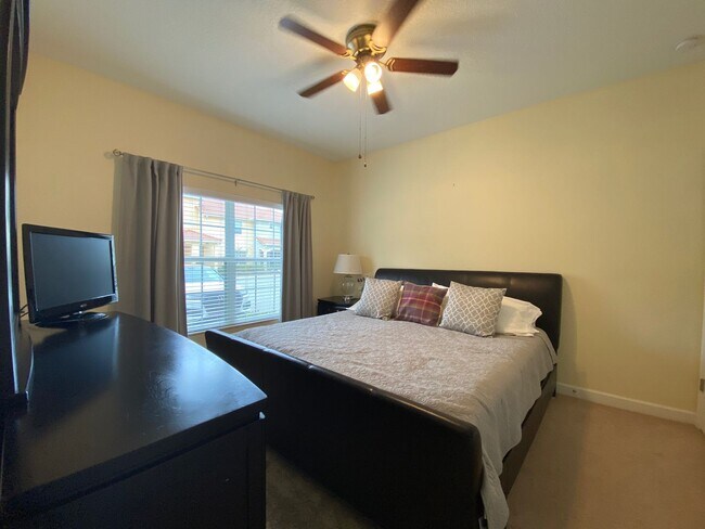 Foto del edificio - Paradise Palms furnished Pool Villa - Move...