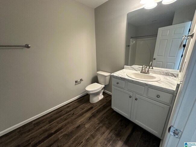 Building Photo - 162 Crocker Rd