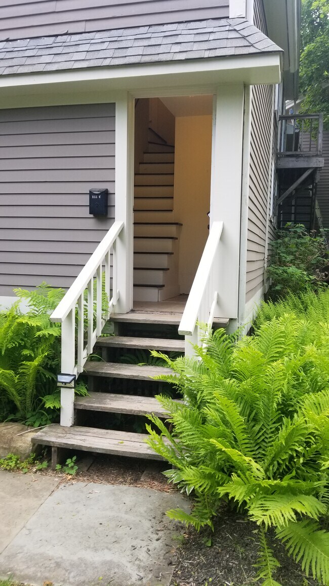 Foto del edificio - 155 Lincoln Ave