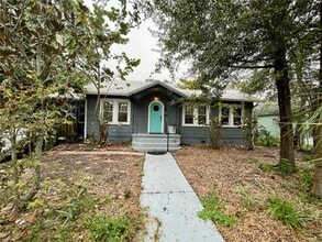 Building Photo - 2120 8th Ave W