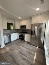 Building Photo - 863 English Chestnut Dr