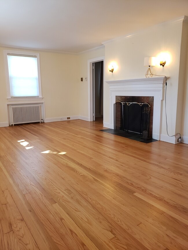 Building Photo - 13 Hackett Cir N