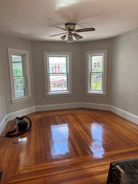 Building Photo - 16 Sullivan Rd