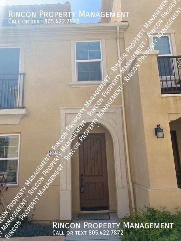 Primary Photo - Gorgeous Teso Robles Townhome--Camarillo *...