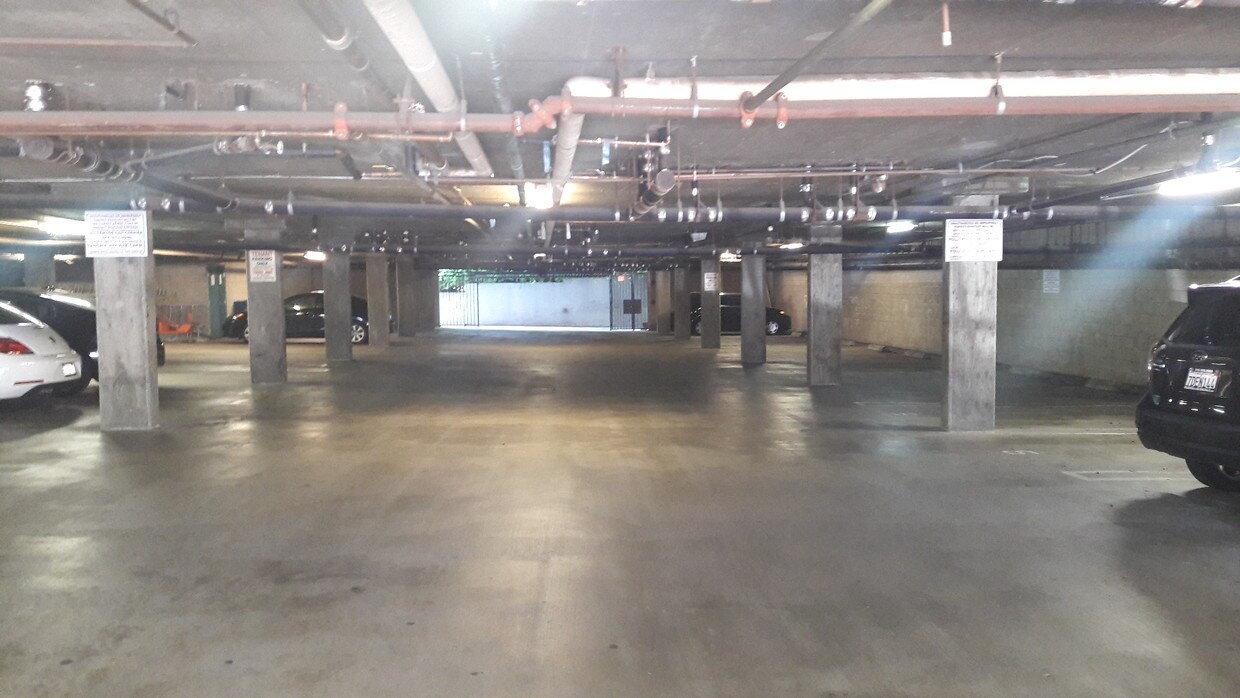 Whitley Lofts Apartments in Hollywood, CA Westside Rentals