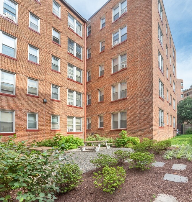 Foto del edificio - Rocksboro Apartments