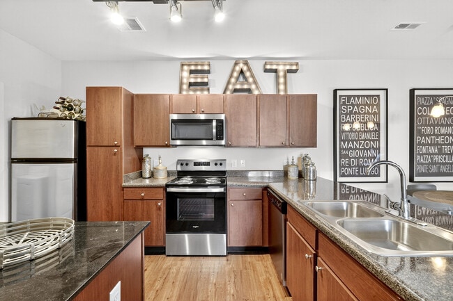 Building Photo - Aventura at Mid Rivers