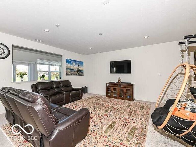 Foto del edificio - 5528 Rothbury Rd