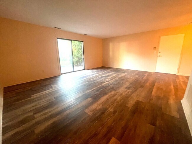 Foto del edificio - Thayer Pond 2 Bedroom Condo