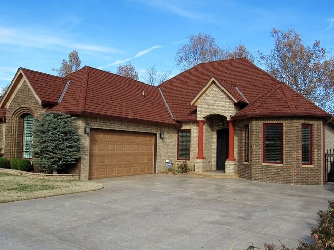 Building Photo - 7709 NW 21st St