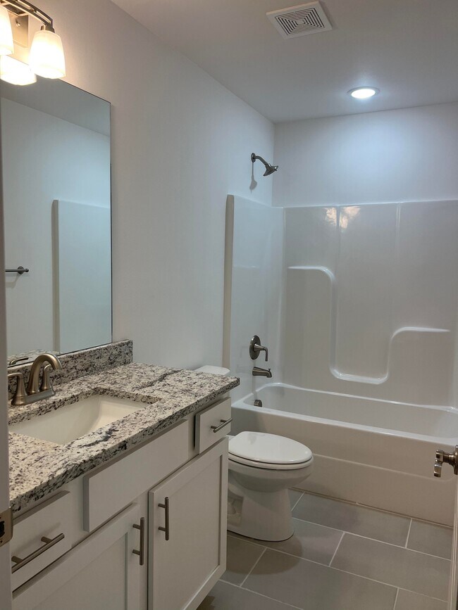 Foto del edificio - 2409 SW Poppy St