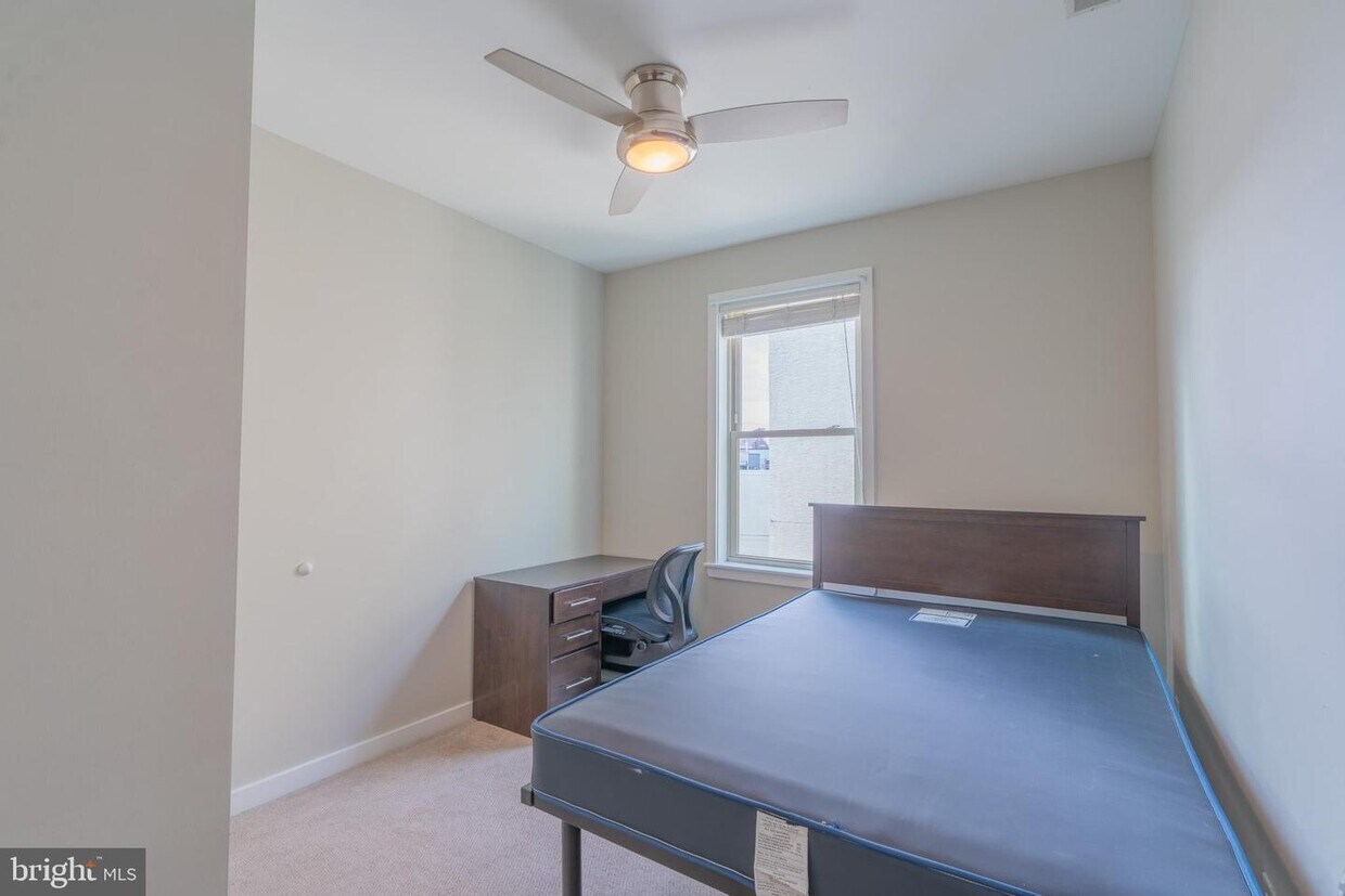 Primary Photo - 1409 N 15th St