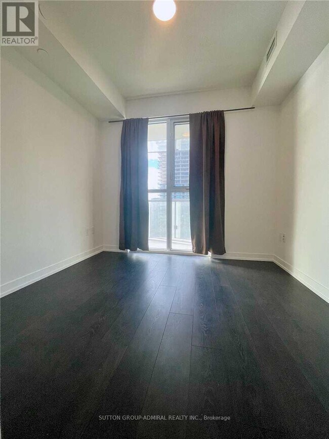 Building Photo - 15 Lower Jarvis St