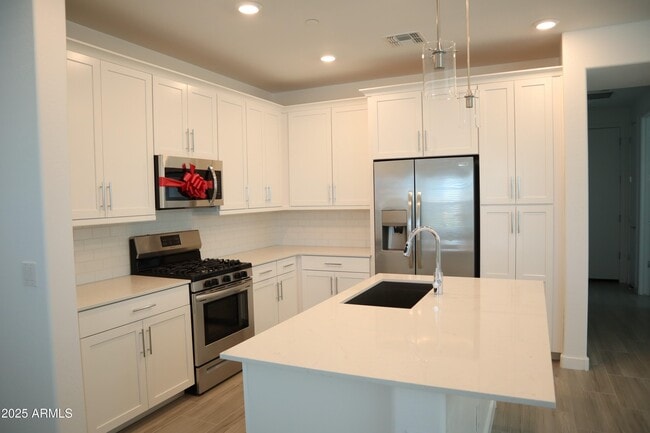 Building Photo - 4077 S Sabrina Dr