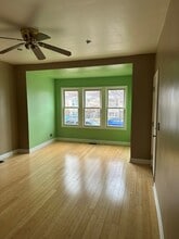 Building Photo - 2521 N Linder Ave