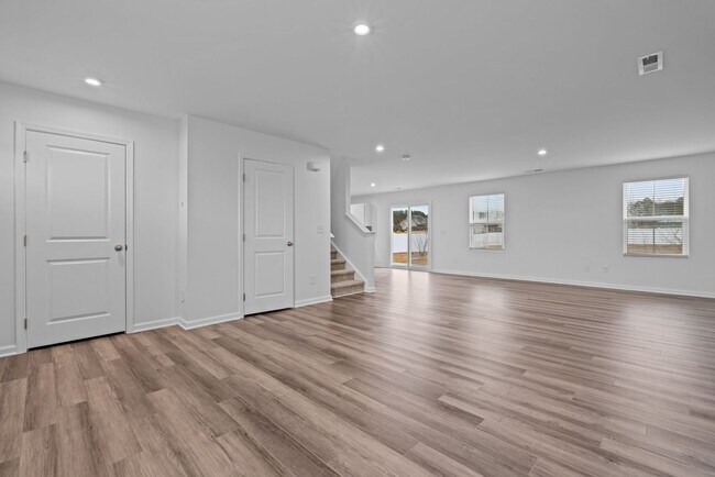 Foto del edificio - Dog Friendly Charming 4-Bedroom Home in Angier, NC