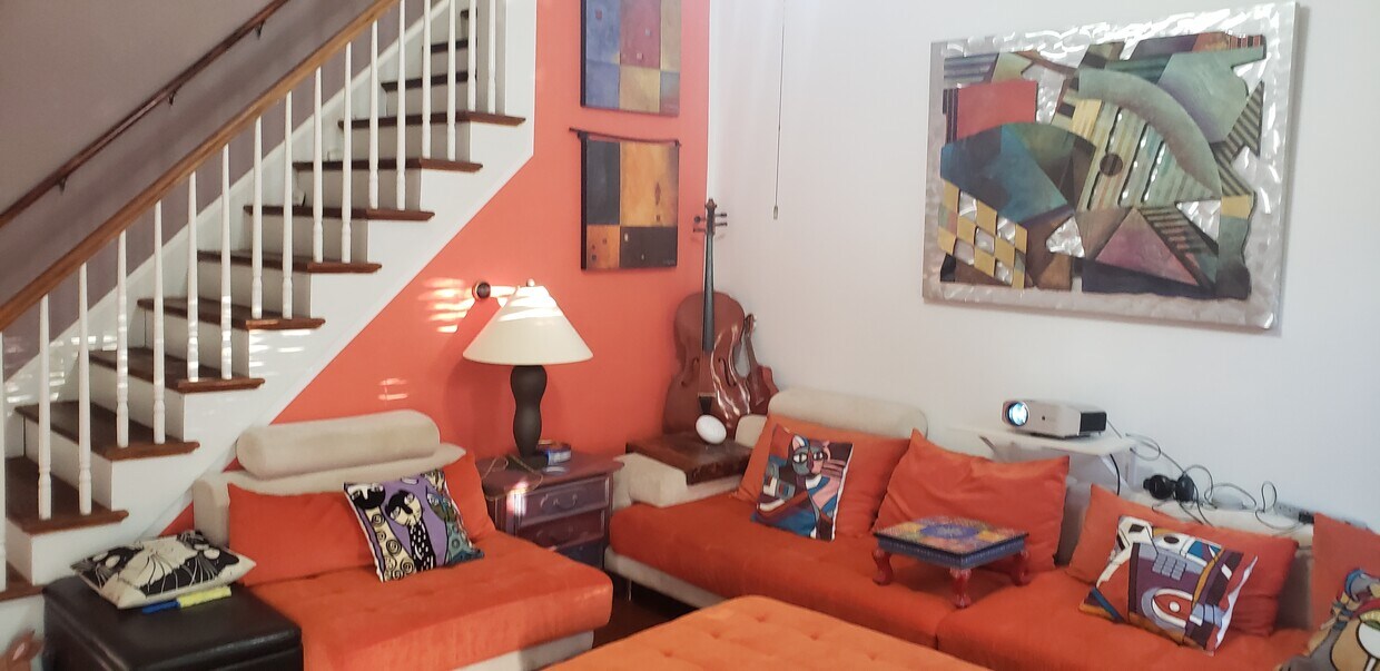 Foto principal - 11235 S Forrestville Ave