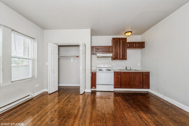Foto del edificio - 1506 E 67th St