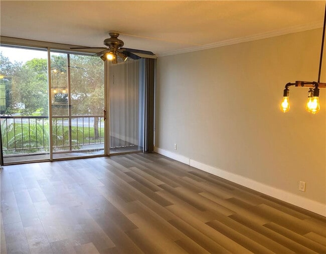 Building Photo - 2400 E Commercial Blvd