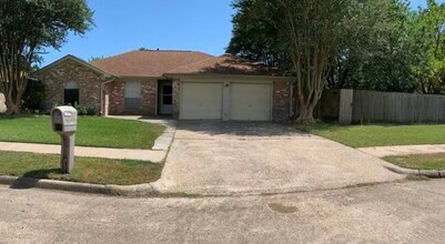 Building Photo - 1505 Packsaddle Ln