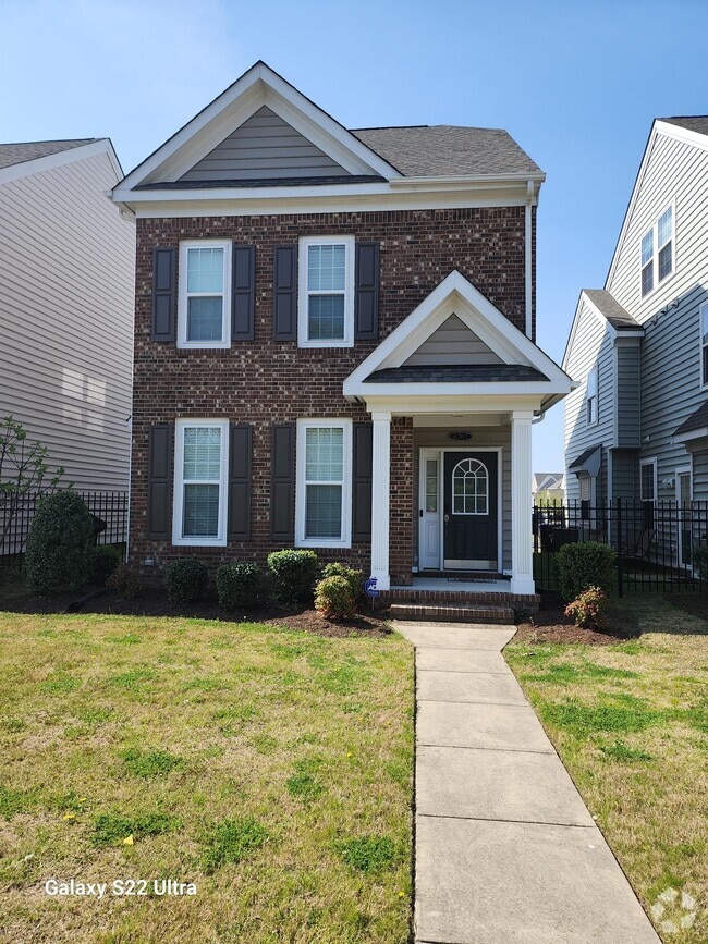 Building Photo - 6707 Hampton Roads Pkwy