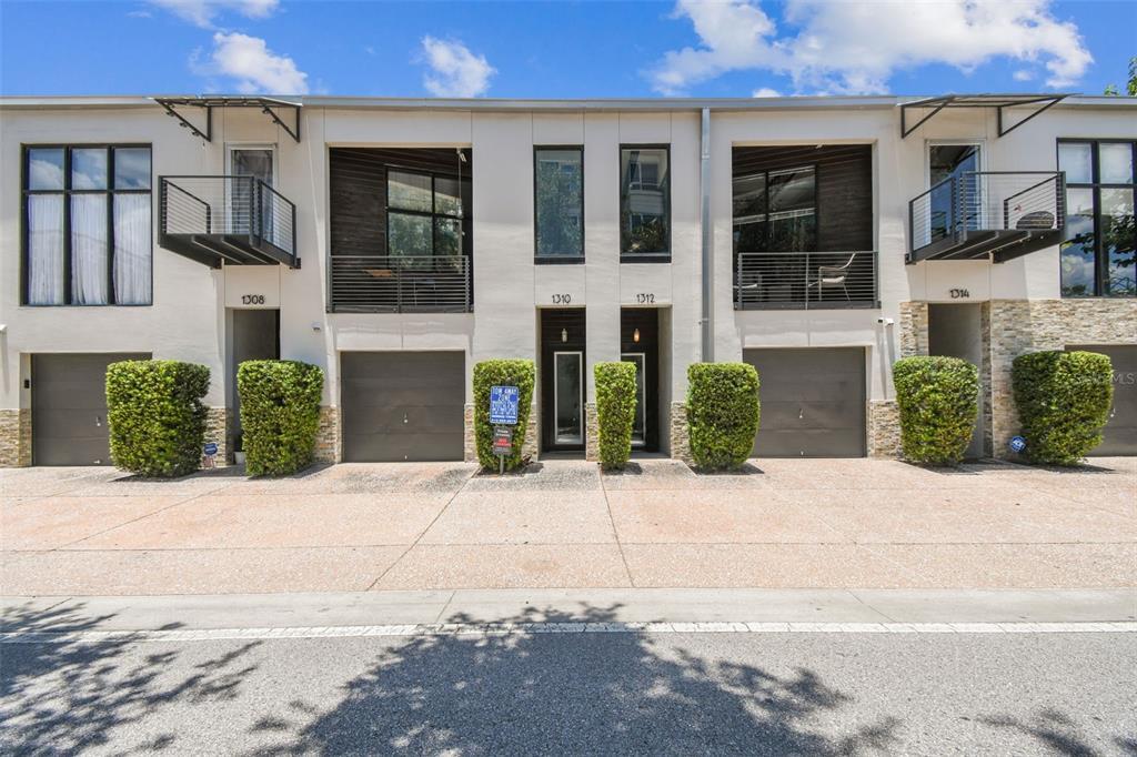 Foto principal - 1310 E Washington St