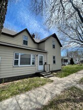Building Photo - 1614-1614 1/2 Tainter St