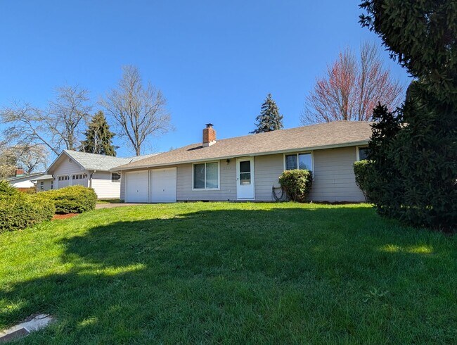 Foto del edificio - Great 3-Bed/1-Bath Home In Santa Clara Area!