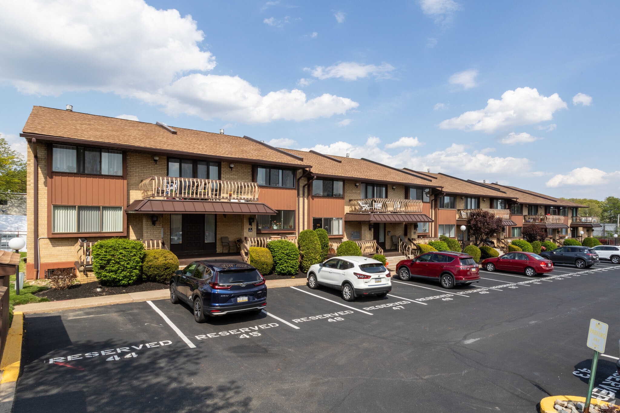 Executive Suites Condominiums