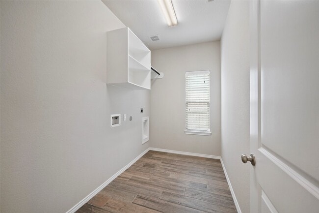 Foto del edificio - 132 Fox Trail Rd