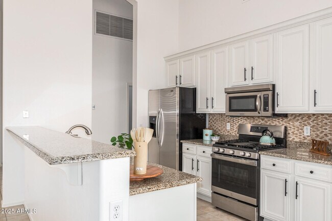 Foto del edificio - 7248 E Nance St
