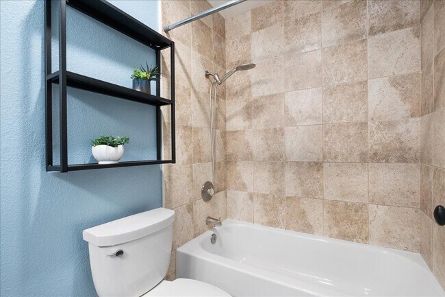 Foto del edificio - 5736 Lauretta St