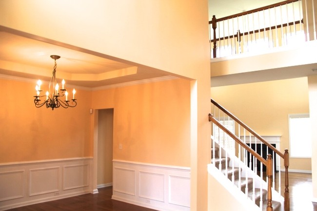 Building Photo - 109 Holly Glen Ct