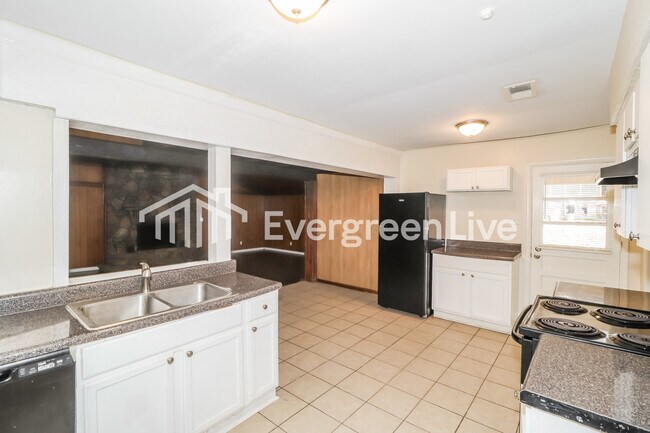 Foto del edificio - 3398 Scenic Hwy