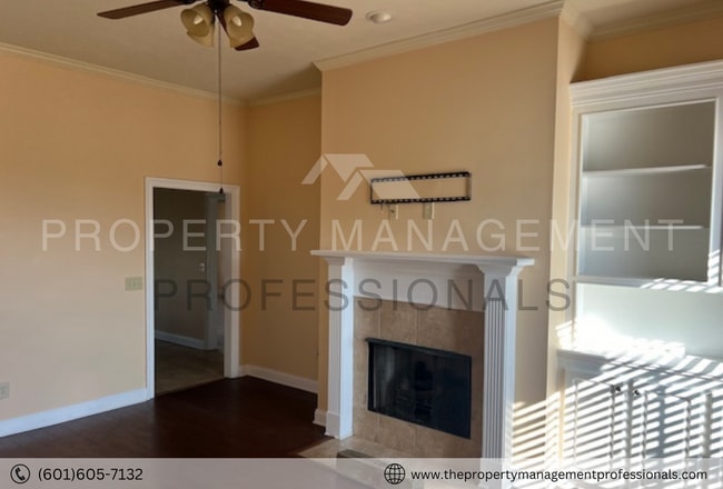 Building Photo - Charming 3BR/2BA Brick Home in Wellington ...