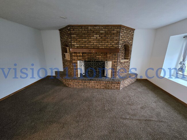 Foto del edificio - 433 Lewis Blvd