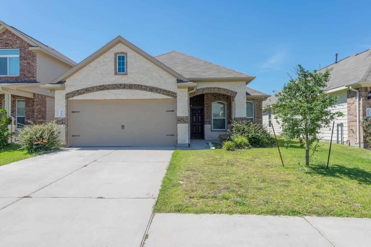 30622 Gardenia Trace Dr - House Rental in Spring, TX | Apartments.com