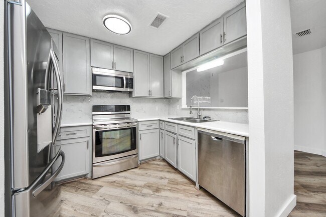 Foto del edificio - 11627 Bowlan Ln