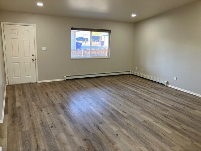 Foto del edificio - 2999 1/4 Pinyon Ave