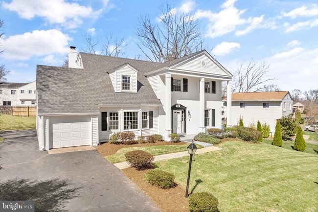 Building Photo - 9356 Birchwood Ct