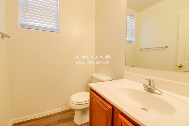 Foto del edificio - 3027 S 94th Ave