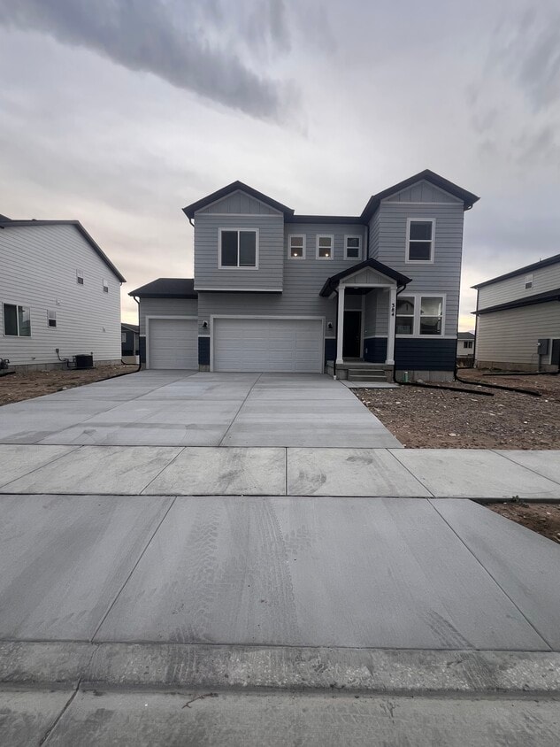 Primary Photo - 384 W 630 N