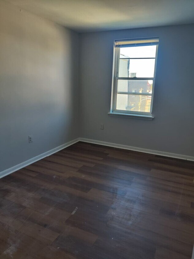 Foto del edificio - 922 Belmont Ave