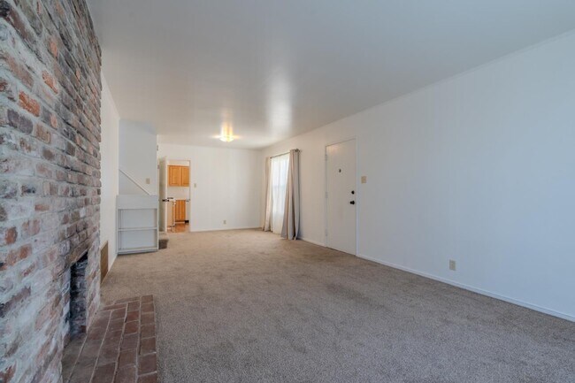 Foto del edificio - 35 Fairlawn Ave