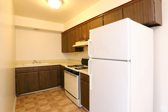 1HAB, 1BA - Cocina - St. Charles Place Apartments